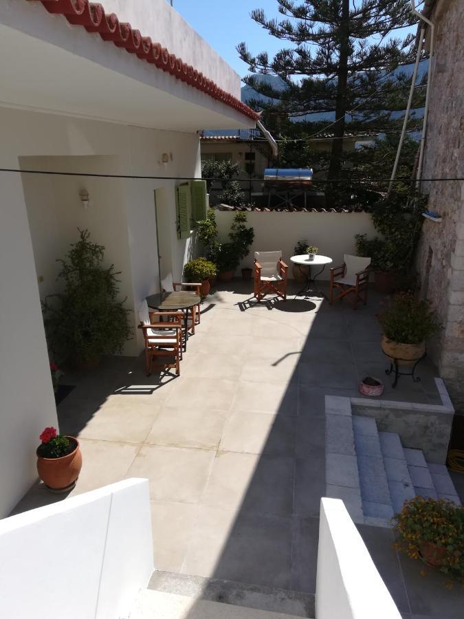 Danesi House Apartment Leonidio Bagian luar foto